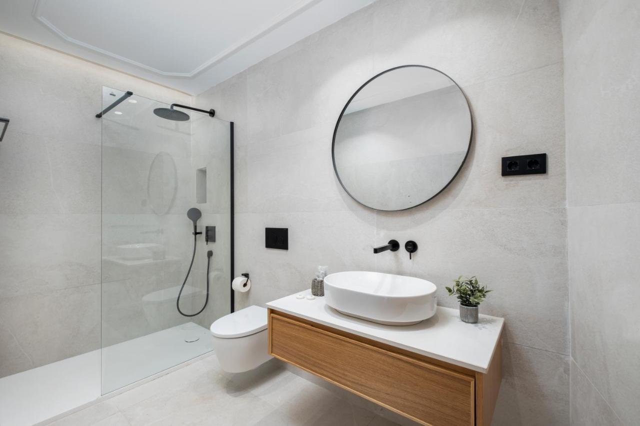 Apartamentos La Zagalilla มาลากา ภายนอก รูปภาพ
